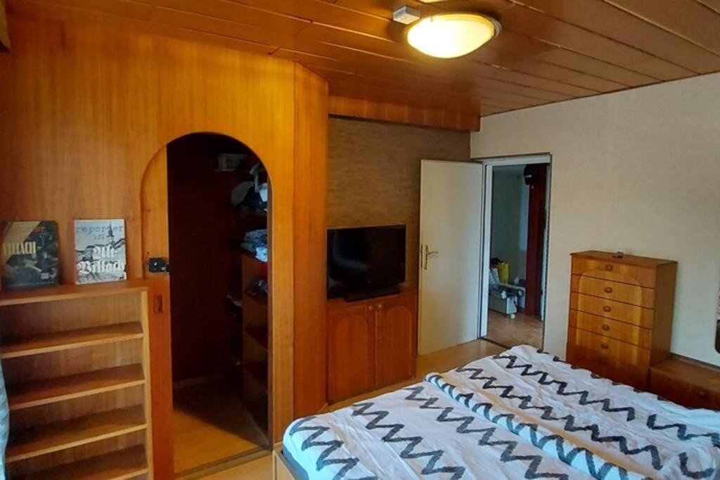 Quiet Apartment Close To Town Villach Bagian luar foto