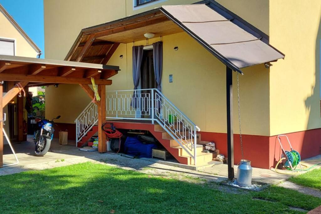 Quiet Apartment Close To Town Villach Bagian luar foto
